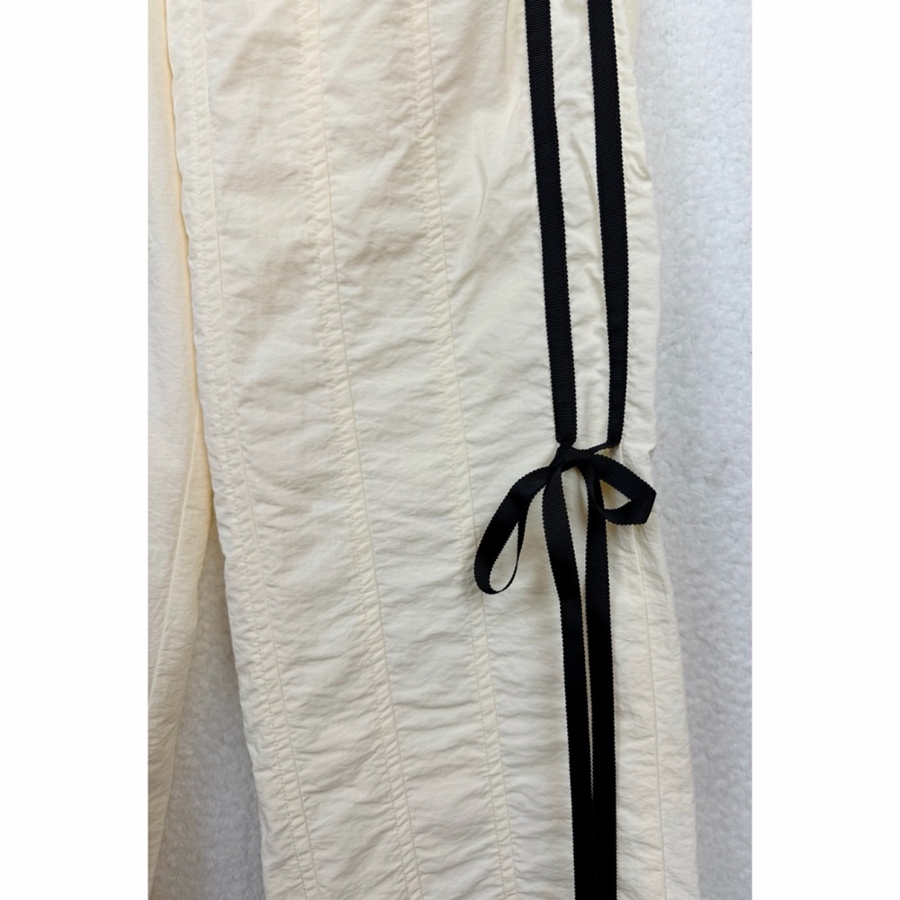LAGUA GEM • Cream/Black Wide-Leg Ribbon Trim High-Waisted Drawstring Pants, S - Picture 11 of 16